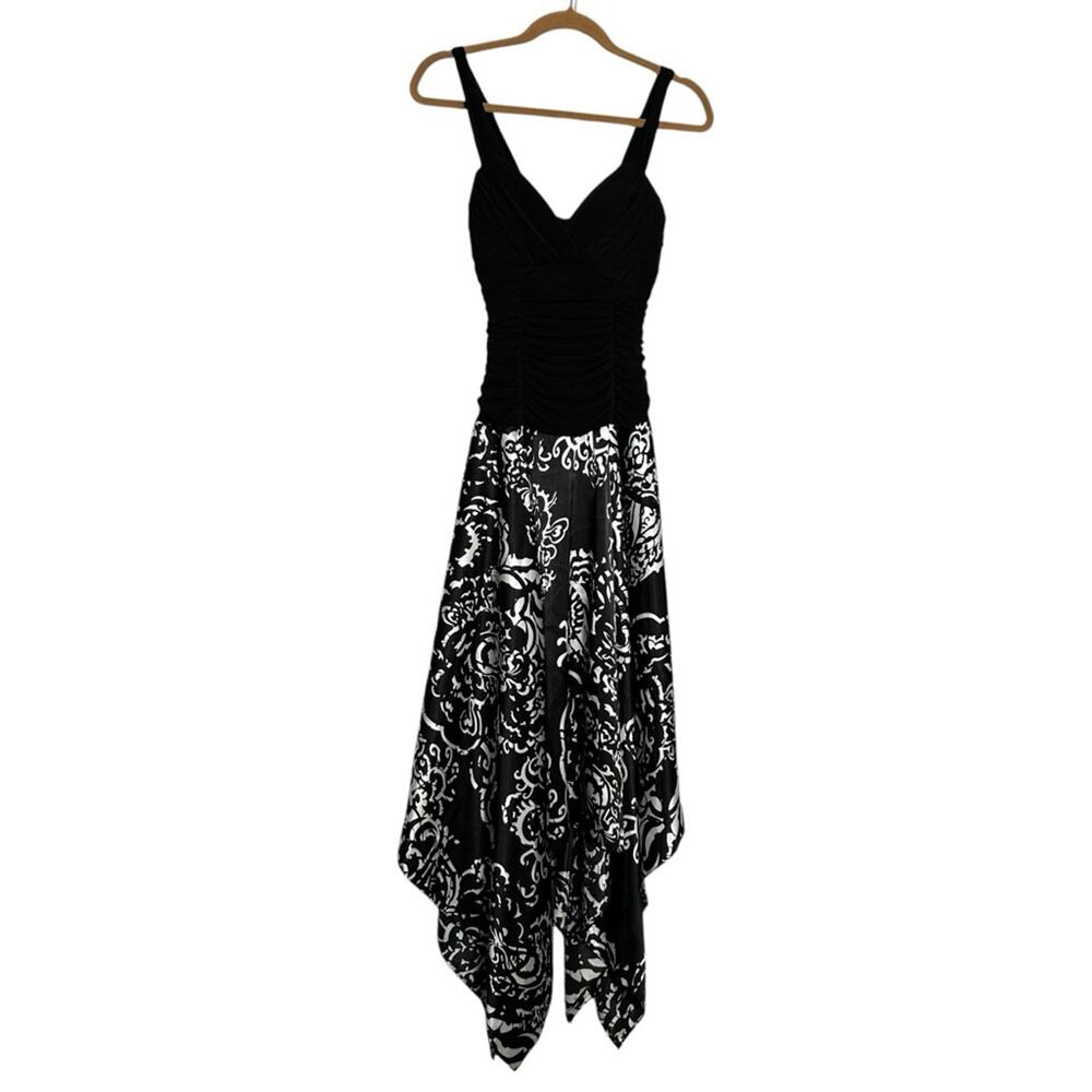 Betsey & Adam Black & White Paisley Swirl Asymmetrical Hem Midi Dress Size 4